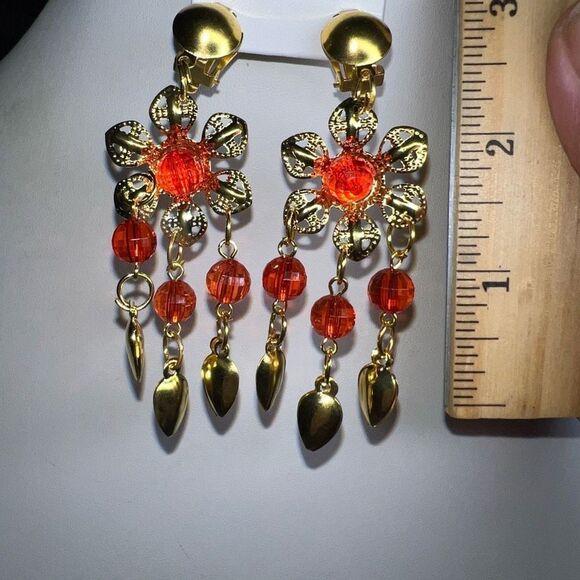 Vintage Boho Ethnic Gold Tone and Orange Beaded Clip On Earrings - Picture 6 of 8